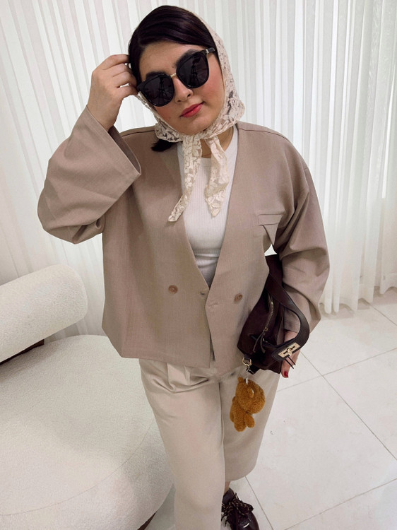 تصویر کراپ کت ولنتینو